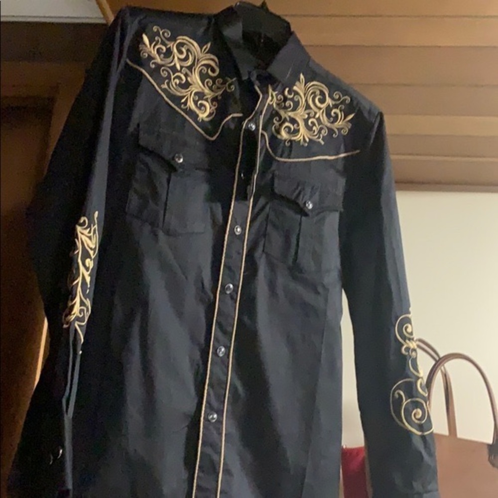 COPY - Montero button shirt